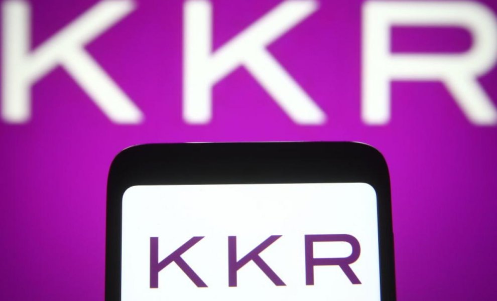 KKR: Σε συζητήσεις για την εξαγορά της ενεργειακής εταιρείας Encavis για πάνω από 2 δισ. ευρώ