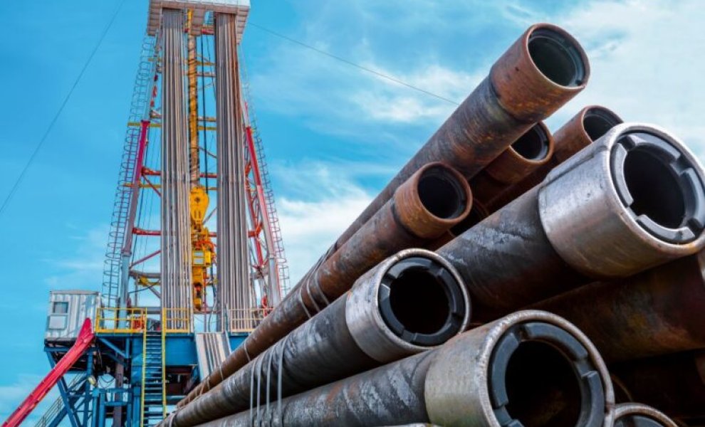 Οι Big Oil υποχωρούν από τους πράσινους στόχους