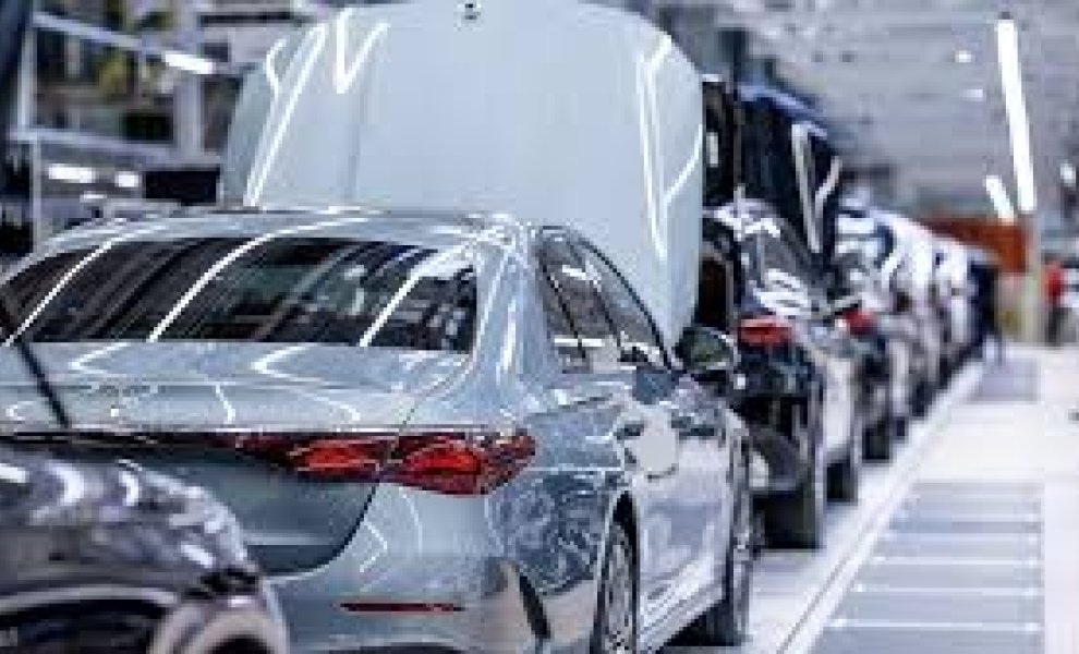 Η Mercedes καταδικάζει την απαγόρευση των κινητήρων εσωτερικής καύσης στην ΕΕ