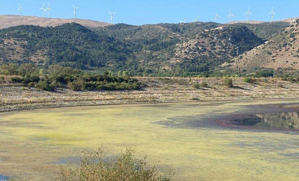 Σοκάρουν οι εικόνες από την τεχνητή λίμνη της Τάκας, στην Αρκαδία