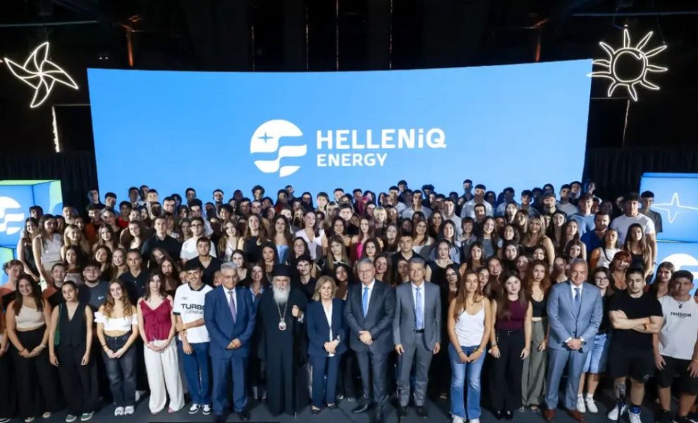 HELLENiQ ENERGY: Επιβράβευσε 373 αριστούχους στο πρόγραμμα Empowering Youth