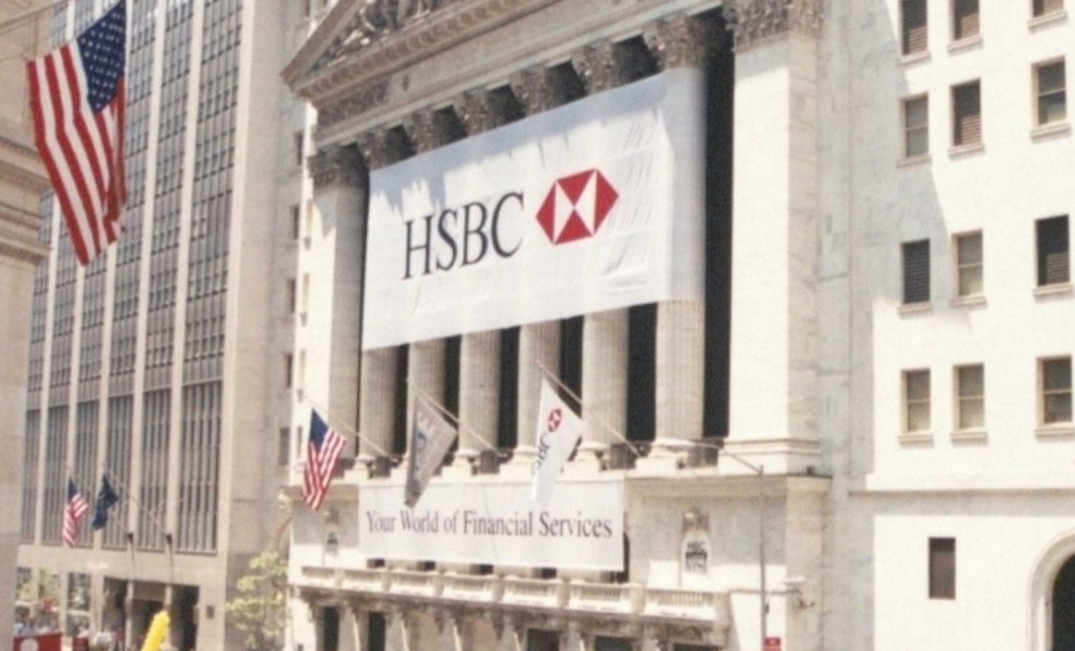 HSBC: «Xαλαρώνει» και άλλο τους ενδιάμεσους κλιματικούς στόχους της 