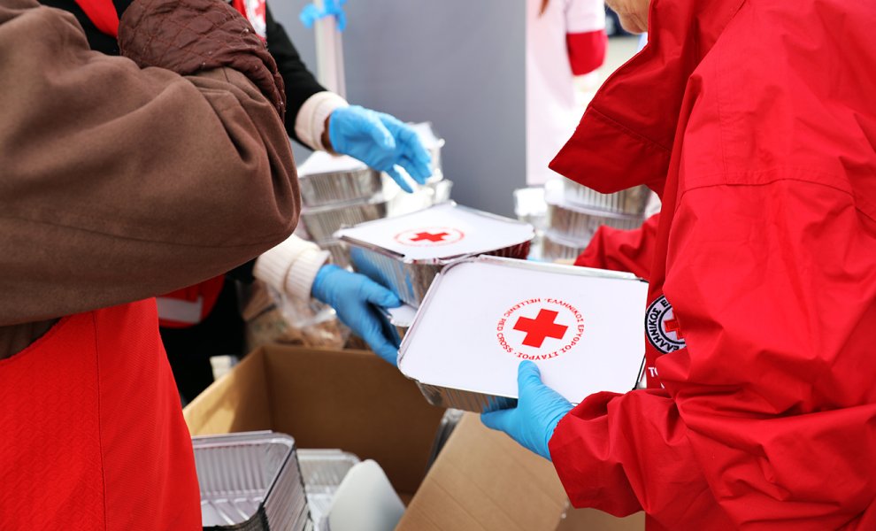 Η Coca-Cola και ο Ελληνικός Ερυθρός Σταυρός ενώνουν τις δυνάμεις τους για την υποστήριξη ευάλωτων κοινωνικών ομάδων σε όλη την Ελλάδα