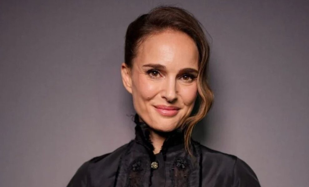 Η Natalie Portman επενδύει στη vegan μόδα και πιέζει τη βιομηχανία για πραγματικά βιώσιμα υλικά