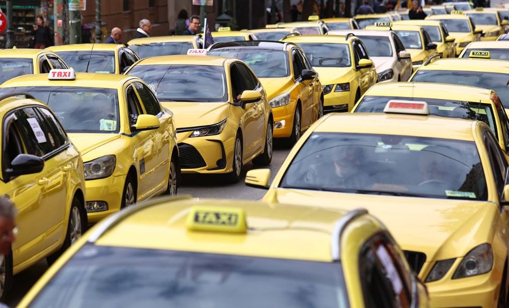 Απεργίες ταξί: Όταν η πράσινη μετάβαση συγκρούεται με την οικονομική βιωσιμότητα