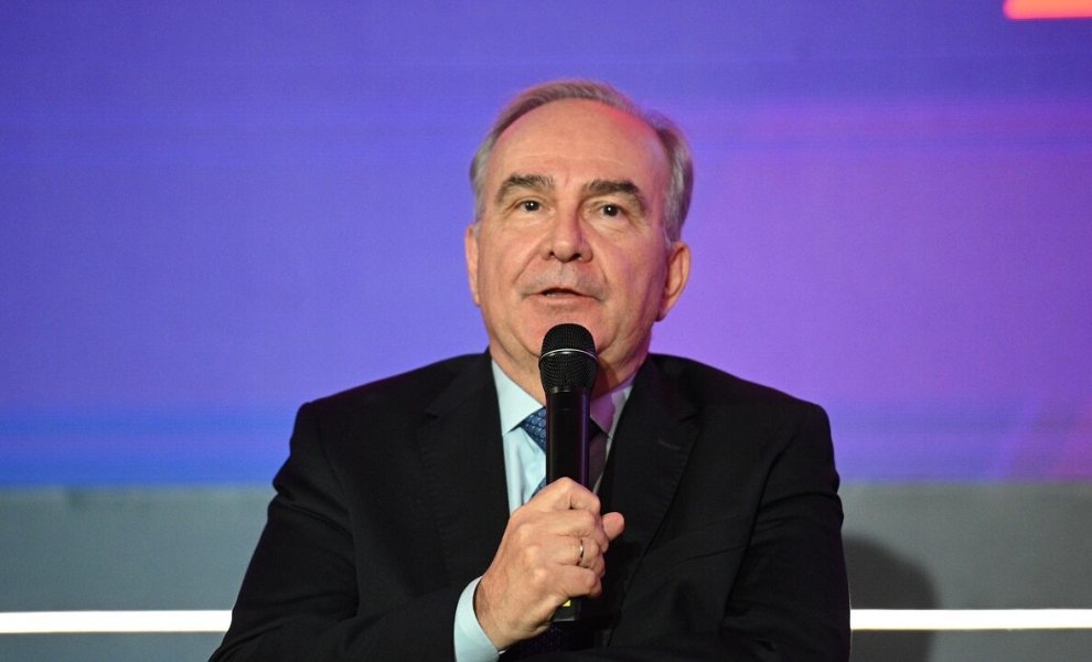 Υπεγράφη η σύμβαση για το έργο «Smart Cities: Έξυπνες λύσεις για ανθεκτικές πόλεις χαμηλής ρύπανσης»