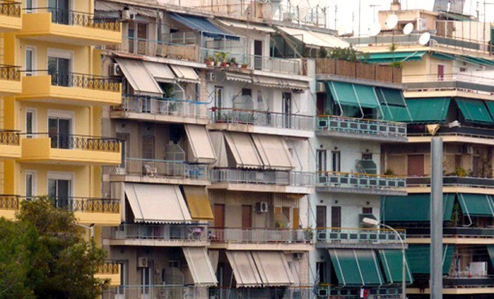  ΕΛΙΤΗΕ: «Γερασμένα» τα κτήρια στην Ελλάδα, με ηλεκτρικές εγκαταστάσεις στα όρια τους