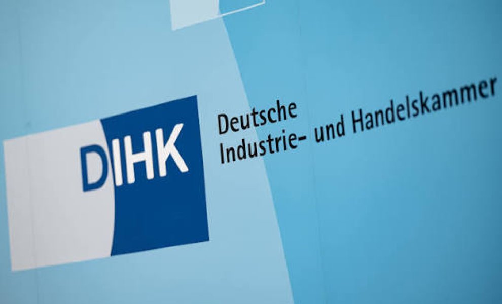 DIHK: Ένα χρόνο μετά τα Omnibus, οι επιχειρήσεις ζητούν ουσιαστική μείωση γραφειοκρατίας