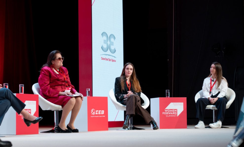 Κεραμέως και ΣΕΒ για τις γυναίκες στην εργασία: Τα στοιχεία, οι παρεμβάσεις και η μάχη με τα στερεότυπα