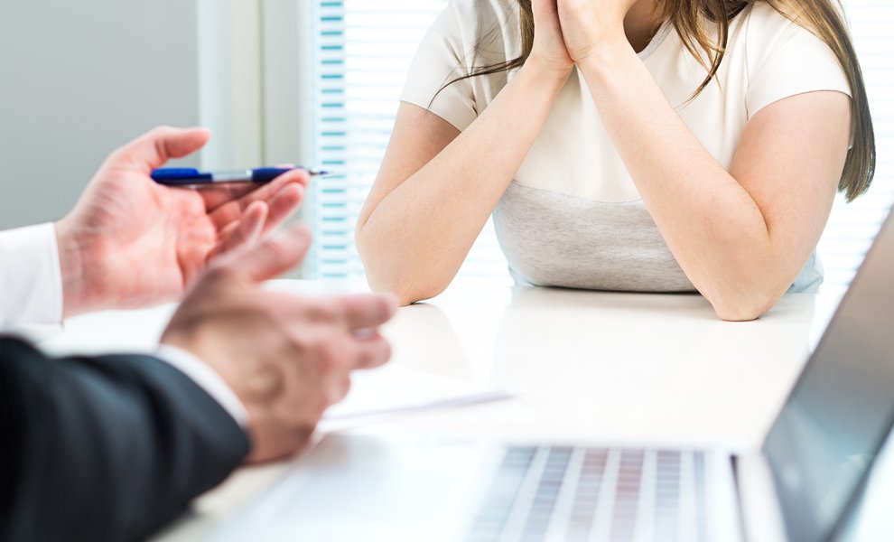 Επιθεώρηση Εργασίας: Αύξηση 43% στις καταγγελίες για βία και παρενόχληση το 2025