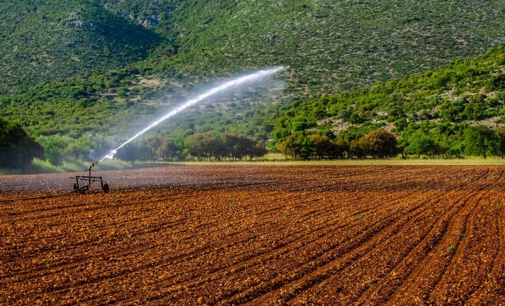 Ν.Δέρκας (Γεωπονικό Πανεπιστήμιο Αθηνών): «Μόνο το 0,8% των αγροτών έχει λάβει εκπαίδευση διαχείρισης νερού»