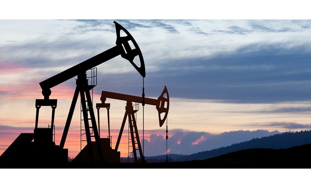 Πίεση επενδυτών σε BP και Shell για στρατηγική σε σενάρια μείωσης της ζήτησης πετρελαίου