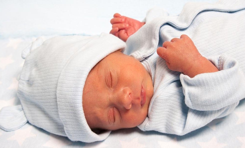 Η έκθεση στην ατμοσφαιρική ρύπανση κατά την κύηση συνδέεται με μειωμένη ανάπτυξη των μωρών