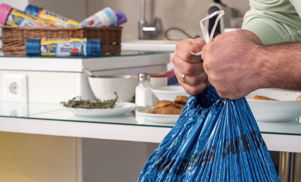 Sanitas: Επενδύσεις στην κυκλική οικονομία και στόχος για 100% ανακυκλώσιμες σακούλες