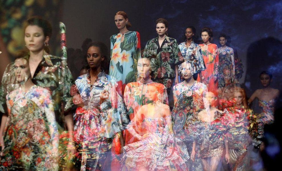 Vogue: Οι sustainable συνεργασίες στη μόδα φέρνουν ευκαιρίες αλλά και κινδύνους για τα brands