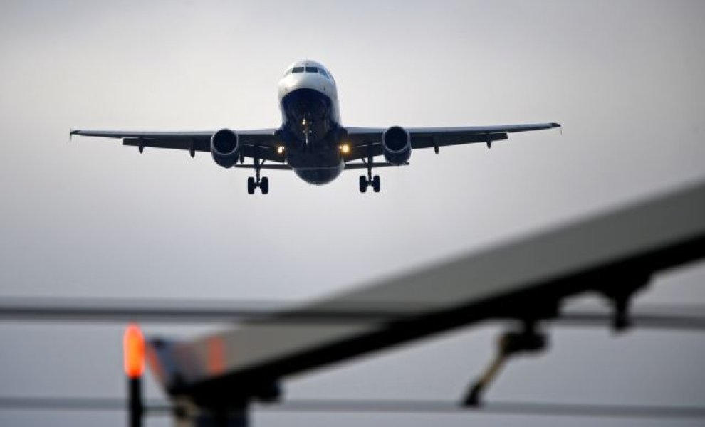 IATA: Η παραγωγή βιώσιμων αεροπορικών καυσίμων παραμένει πολύ χαμηλότερη από τις ανάγκες του κλάδου