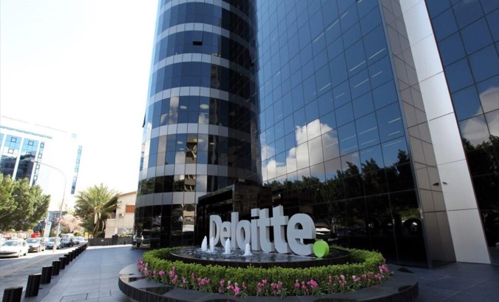 Deloitte Government Trends 2026: Η Τεχνητή Νοημοσύνη επαναπροσδιορίζει το μέλλον της δημόσιας διοίκησης
