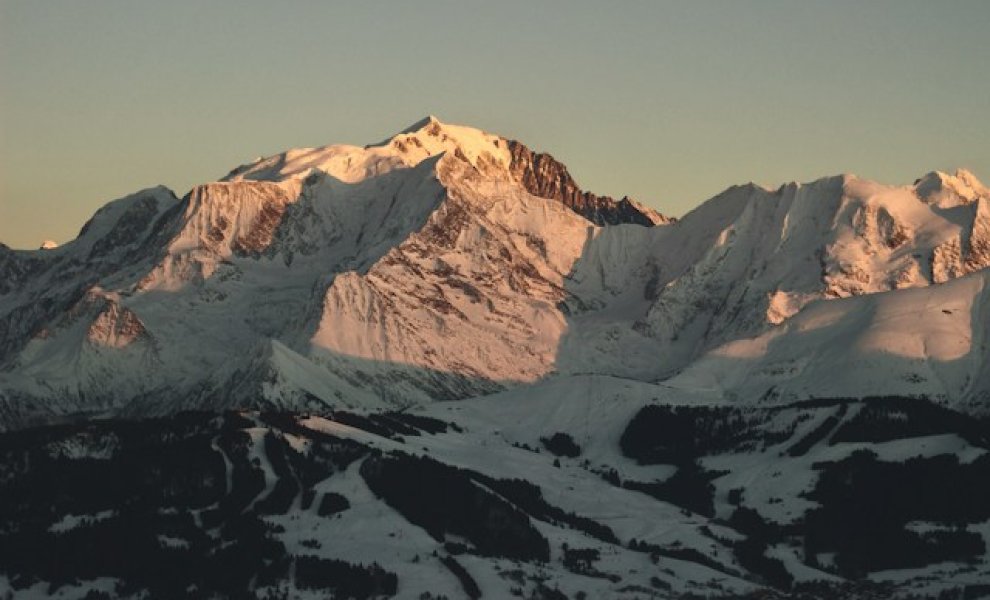 Mont Blanc: Έχασε πάνω από ένα μέτρο ύψους σε έναν χρόνο – Στα 4.807,47 μέτρα η κορυφή